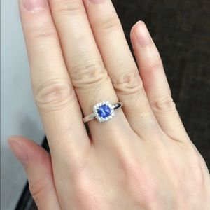 Tanzanite diamond gold ring